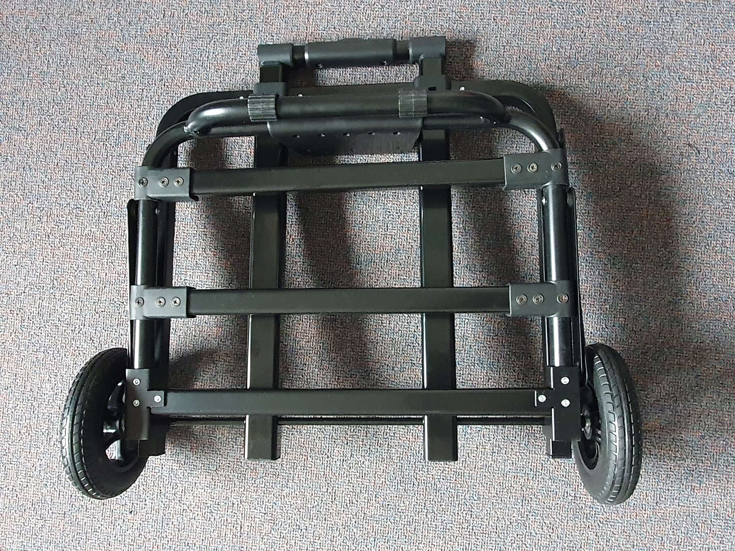 Transportwagen für Solar Power Packs SOUOP – Bild 4